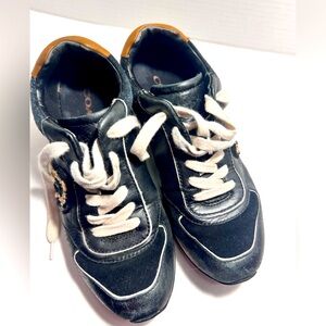 Coach rebecca Varsity nap/ suede black size 6.5